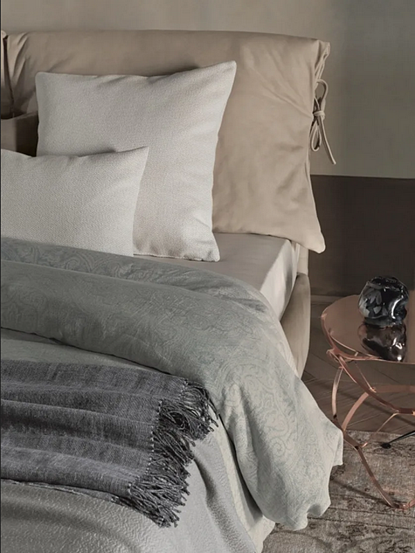 Double bed with removable cover Nathalie Flou factory Flou from Italy. Foto №11