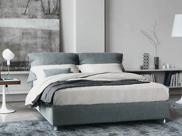Double bed with removable cover Nathalie Flou factory Flou from Italy. Foto №14