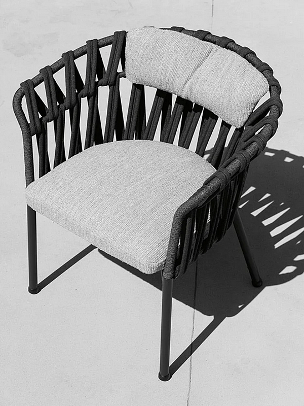 Aluminium garden chair with armrests VARASCHIN Emma Cross 24810/24811, 24810L/24811L factory VARASCHIN from Italy. Foto №22