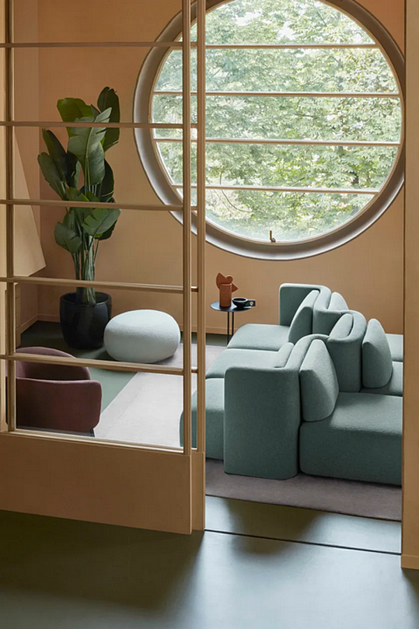 Modular fabric sofa with soft back Saba Gala factory SABA from Italy. Foto №7