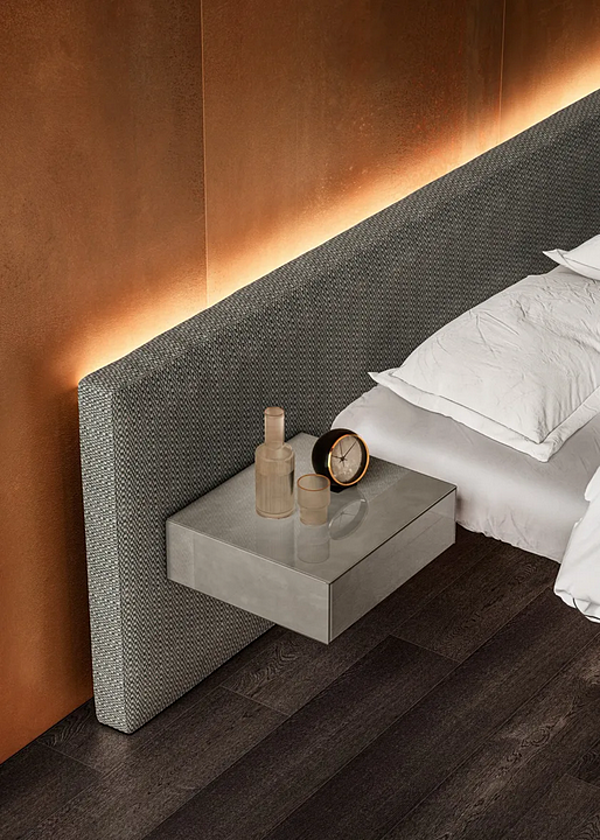 Double bed with upholstered headboard LAGO AIR factory LAGO from Italy. Foto №6