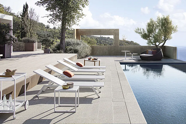 Stackable aluminium sun lounger with castors Atmosphera Maxim MX.LT. factory ATMOSPHERA from Italy. Foto №2