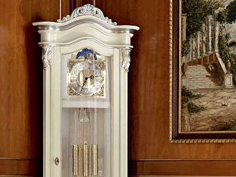 Pendulum Clock in Wood by Modenese Luxury Interiors 13609 factory MODENESE GASTONE from Italy