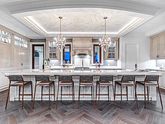 Кухня с островом из дерева Martini Interiors Vancouver Кухня с островом из дерева Martini Interiors Vancouver factory MARTINI INTERIORS from Italy