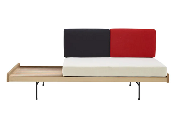 Upholstered fabric daybed with back LIGNE ROSET 13201105 factory LIGNE ROSET from Italy. Foto №1