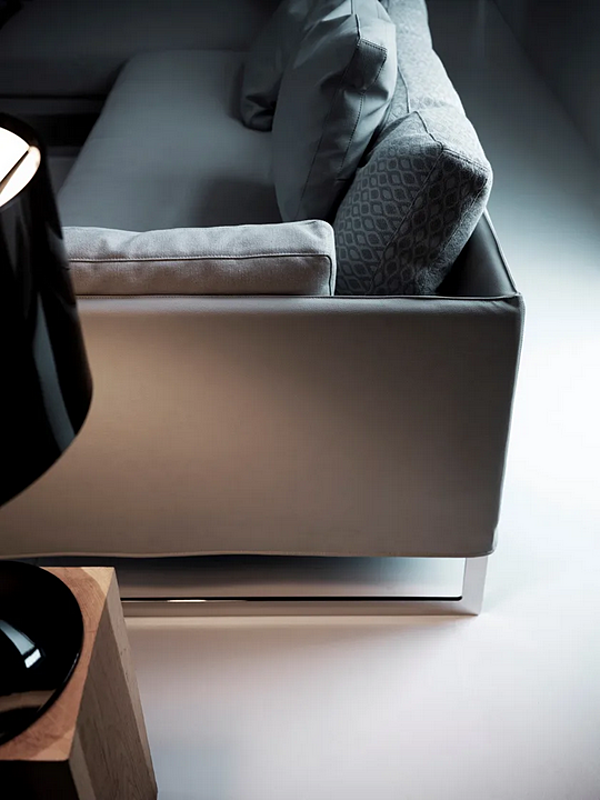 Sectional fabric sofa Livingston Saba factory SABA from Italy. Foto №7