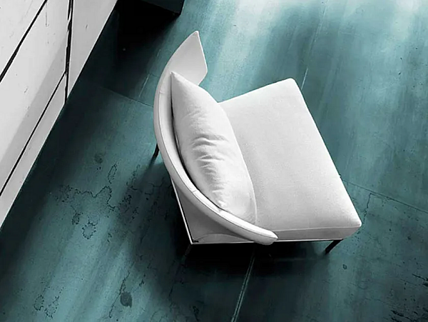 Upholstered armchair with soft back ERBA ITALIA Abbraccio factory ERBA ITALIA from Italy. Foto №8