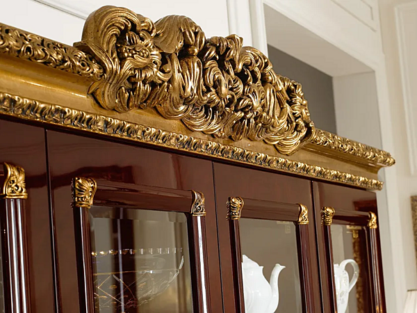 Display cabinet in wood A.R. Arredamenti Grand Royal factory A.R.ARREDAMENTI SRL from Italy. Foto №3