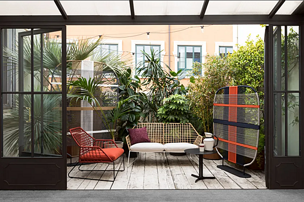 Garden armchair with removable cover and armrests in technical fabric Saba New York Soleil factory SABA from Italy. Foto №5