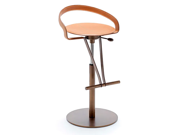 Swivel tanned leather stool with gas lift FASEM Cayman Bar factory FASEM from Italy. Foto №1