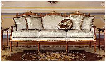 Couch ARTEARREDO by Shleret Trianon