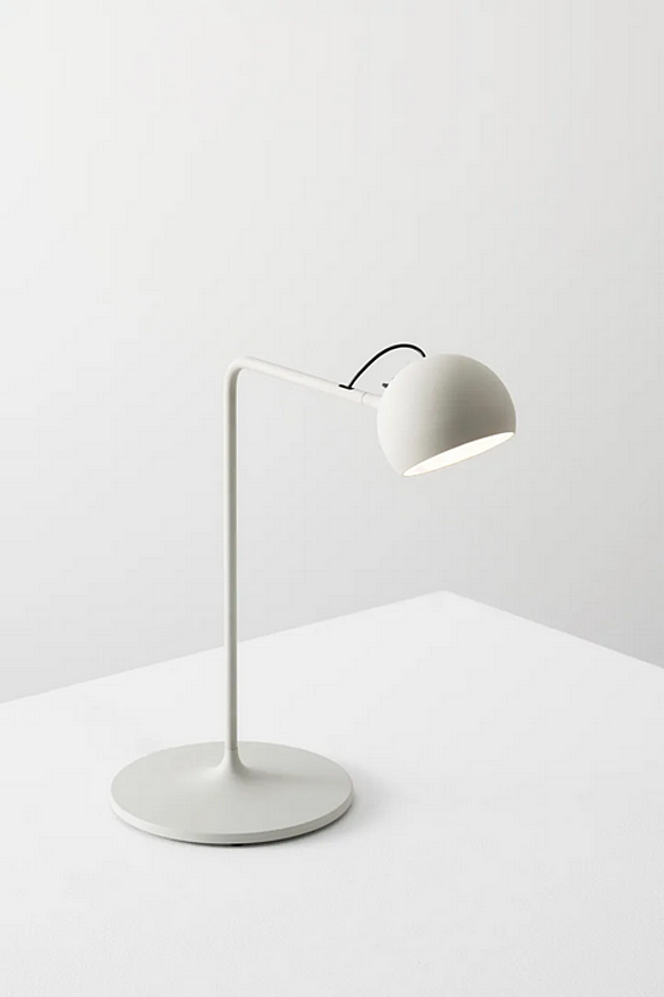 Adjustable metal desk lamp Artemide Ixa factory Artemide from Italy. Foto №4