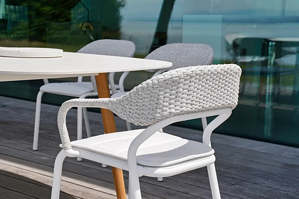 Stackable aluminium chair with armrests VARASCHIN Noss 2450 factory VARASCHIN from Italy. Foto №6