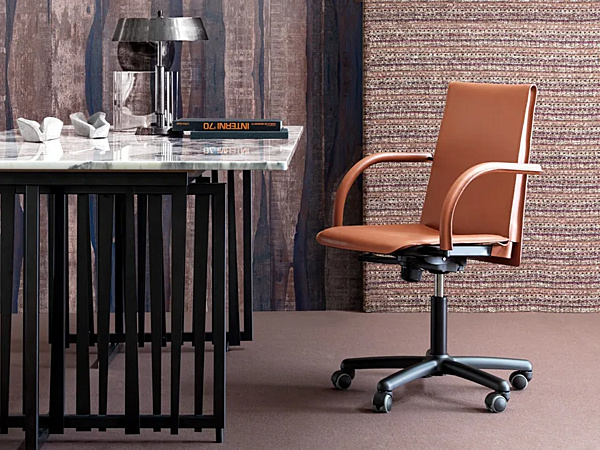 Swivel office chair in tanned leather with 5 spoke base FASEM Relaix RELAIX ABW factory FASEM from Italy. Foto №2