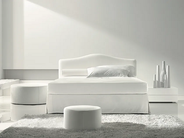 Upholstered double bed with soft backrest Duomo Design Fiaba factory Duomo Design from Italy. Foto №2