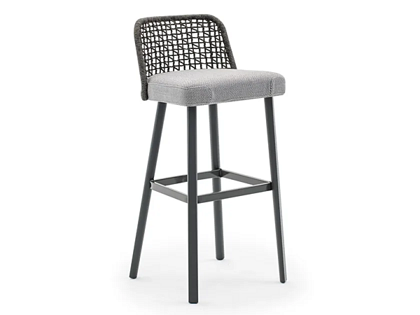 Garden stool with footrest in high powder-coated aluminum VARASCHIN EMMA 23650, 23651 factory VARASCHIN from Italy. Foto №1