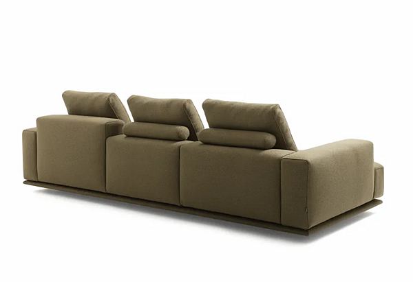 Sofa in fabric or leather with soft back ZANOTTA Shiki factory ZANOTTA from Italy. Foto №3