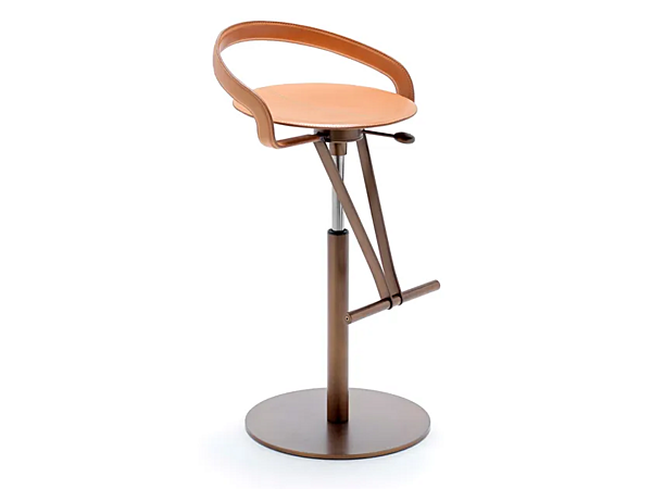 Swivel tanned leather stool with gas lift FASEM Cayman Bar factory FASEM from Italy. Foto №3