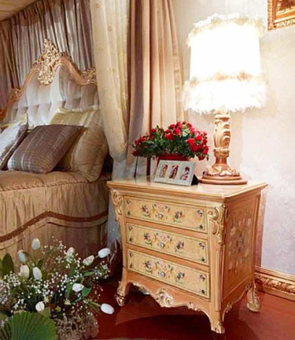 Bedside table ASNAGHI INTERIORS L13603 factory ASNAGHI INTERIORS from Italy. Foto №1