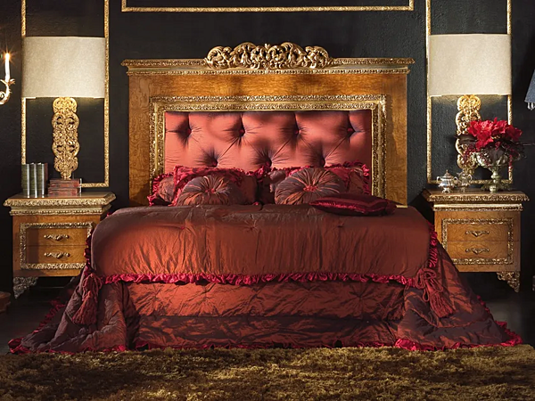 Double bed with upholstered headboard A.R. Arredamenti Royal Collection 771 factory A.R.ARREDAMENTI SRL from Italy. Foto №1