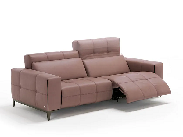 3-seater tufted leather sofa with footstool Egoitaliano Tiffany factory Egoitaliano from Italy. Foto №1