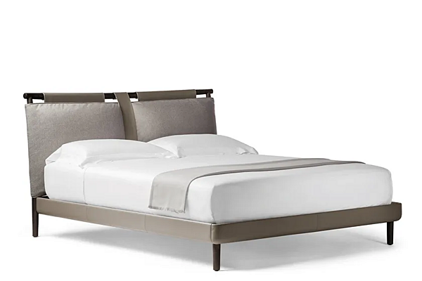 Leather double bed with upholstered headboard POLTRONA FRAU Times factory POLTRONA FRAU from Italy. Foto №2