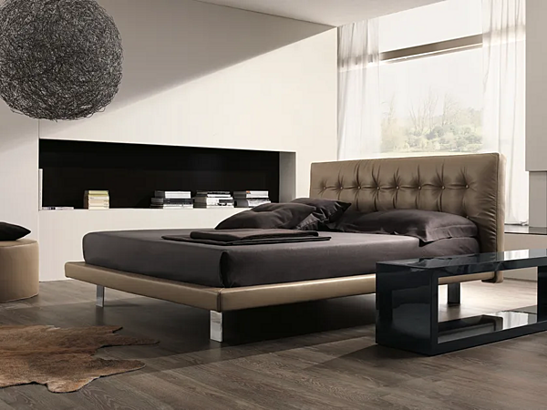Leather double bed with upholstered backrest Duomo Design Parigi factory Duomo Design from Italy. Foto №2