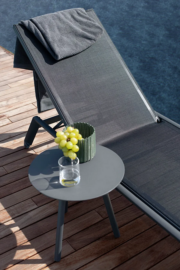 Stackable aluminium sun lounger with castors Atmosphera Maxim MX.LT. factory ATMOSPHERA from Italy. Foto №4