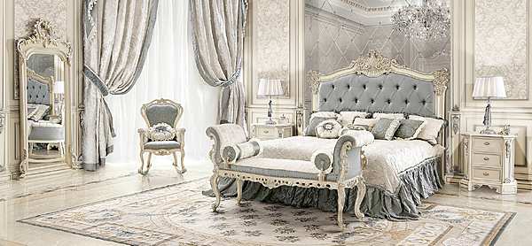 Large classic bedroom with ivory silver trim and gray fabric upholstery factory MODENESE GASTONE from Italy. Foto №1