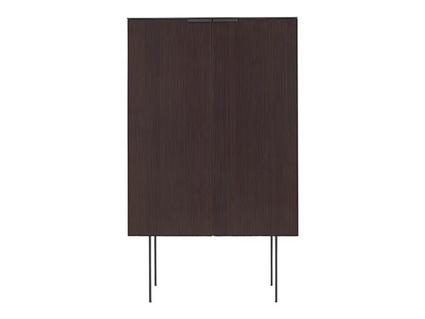 Walnut highboard with doors LIGNE ROSET Selvan factory LIGNE ROSET from Italy. Foto №1