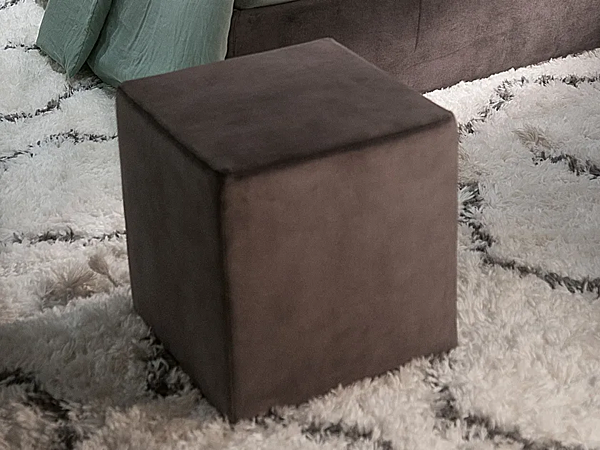 Upholstered square fabric pouf CASA +39 PUF521040 NS0005, NS0006 factory CASA +39 from Italy. Foto №1