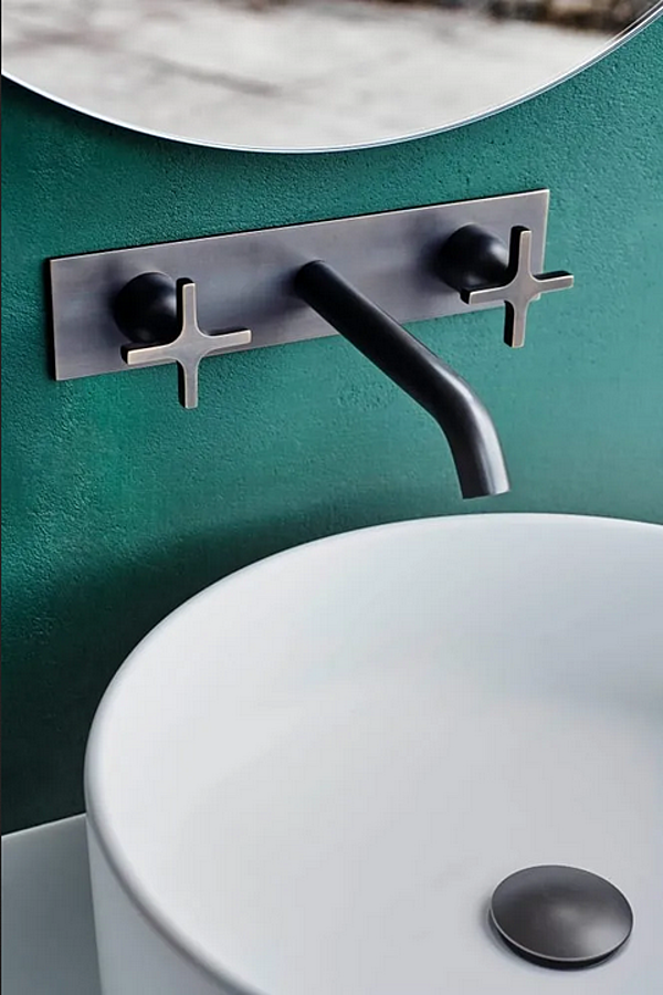 Wall Mounted Brass Washbasin Tap AGAPE Memory 3 Hole factory Agape from Italy. Foto №2
