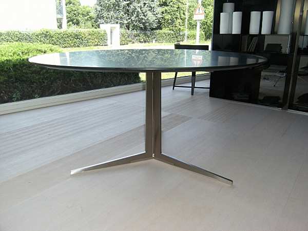 Table FLEXFORM 14X77 factory FLEXFORM from Italy. Foto №3