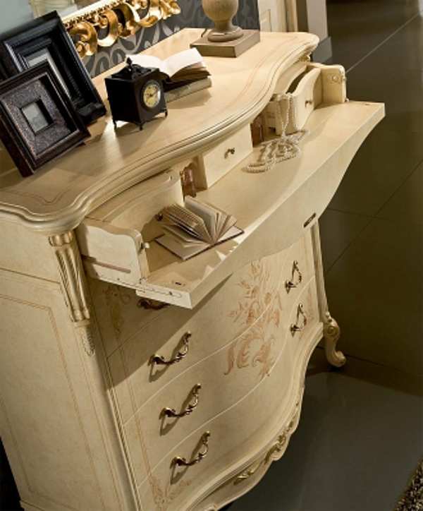 Chest of drawers EURO DESIGN Bellini - patinato factory EURO DESIGN from Italy. Foto №2