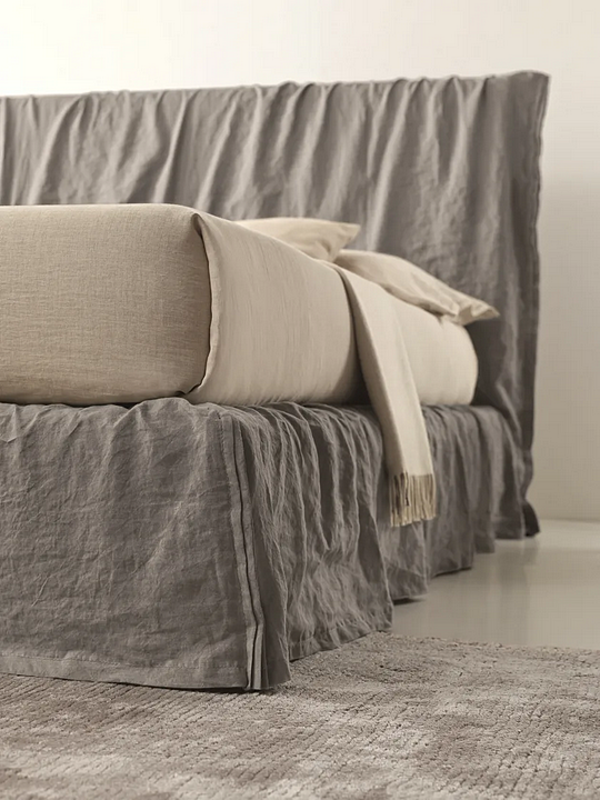 Upholstered double bed with soft back Duomo Design Dress factory Duomo Design from Italy. Foto №3