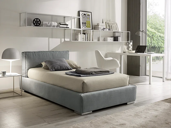 Full size upholstered bed with soft back Duomo Design Dear factory Duomo Design from Italy. Foto №3