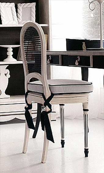 Chair VITTORIO GRIFONI 1811