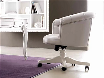 Swivel leather armchair with 5 spoke base CORTEZARI Pascal factory CORTE ZARI from Italy