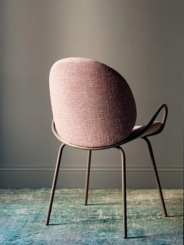 Upholstered fabric chair with armrests BROSS Baltea 2171 factory BROSS from Italy. Foto №4