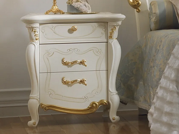 Wooden bedside table with drawers CASA +39 La Fenice 1306 factory CASA +39 from Italy. Foto №1