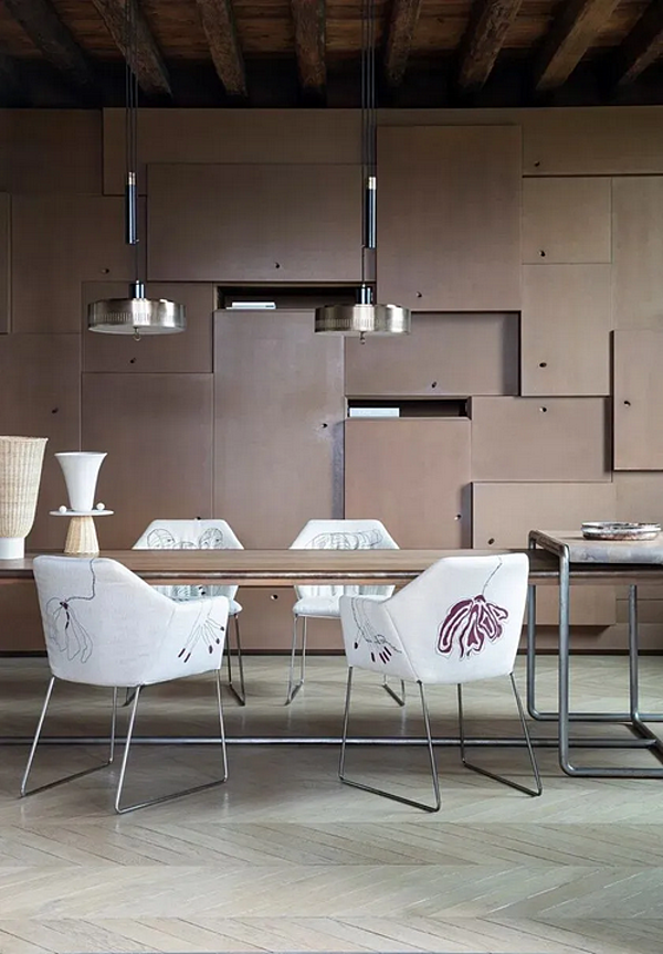 Upholstered fabric sled base chair New York Saba Marras factory SABA from Italy. Foto №4