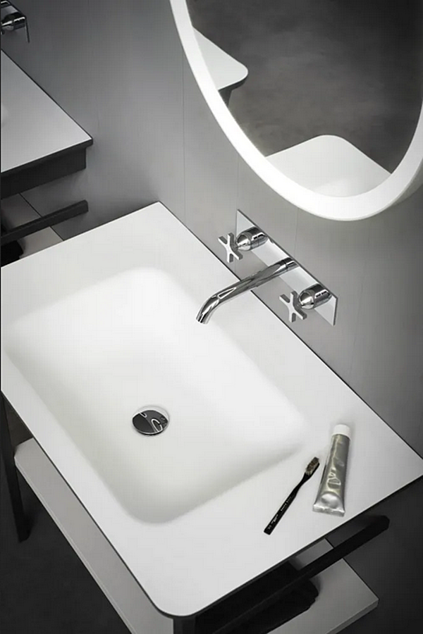 Wall Mounted Brass Washbasin Tap AGAPE Memory 3 Hole factory Agape from Italy. Foto №6