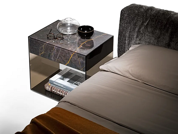 Double bed with upholstered headboard fabric LAGO Axum factory LAGO from Italy. Foto №3