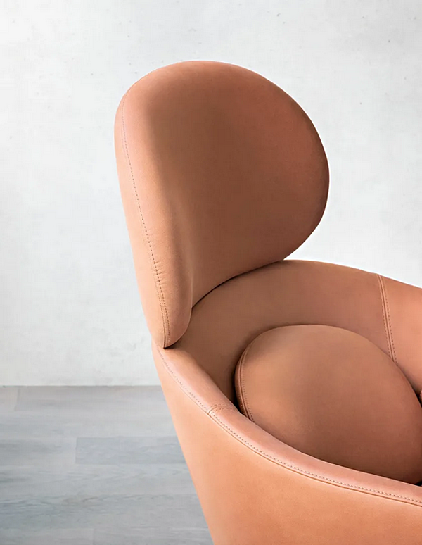 Bergere armchair with removable cover and padded headrest Saba Sunset factory SABA from Italy. Foto №11