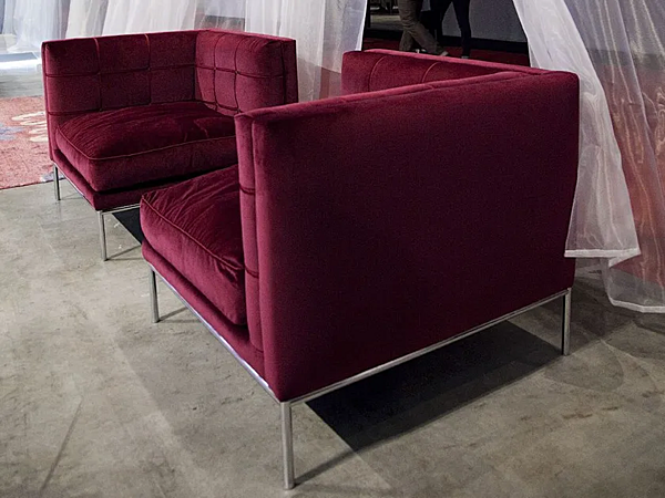 Sectional fabric armchair with soft back ERBA ITALIA LIPS factory ERBA ITALIA from Italy. Foto №11