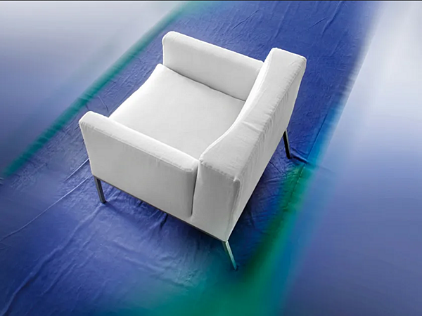 Relaxing armchair with armrests Cronaca ERBA ITALIA factory ERBA ITALIA from Italy. Foto №3