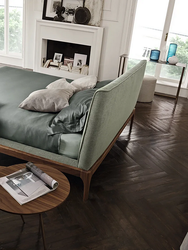 Double bed with upholstered headboard Gladys wood Duomo Design factory Duomo Design from Italy. Foto №2