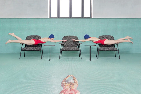 Fabric easy chair with armrests Saba Philo factory SABA from Italy. Foto №4