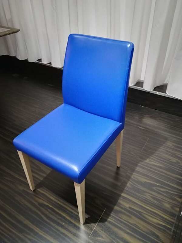 Chair POLTRONA FRAU 5275001