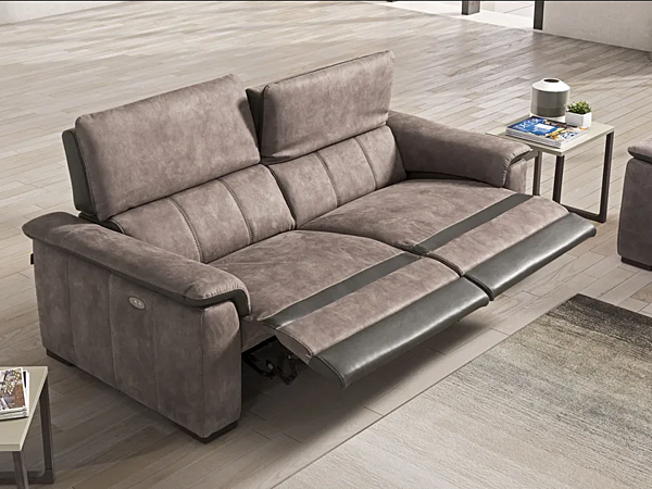 Relaxing sofa with upholstered back Capucine Egoitaliano factory Egoitaliano from Italy. Foto №1